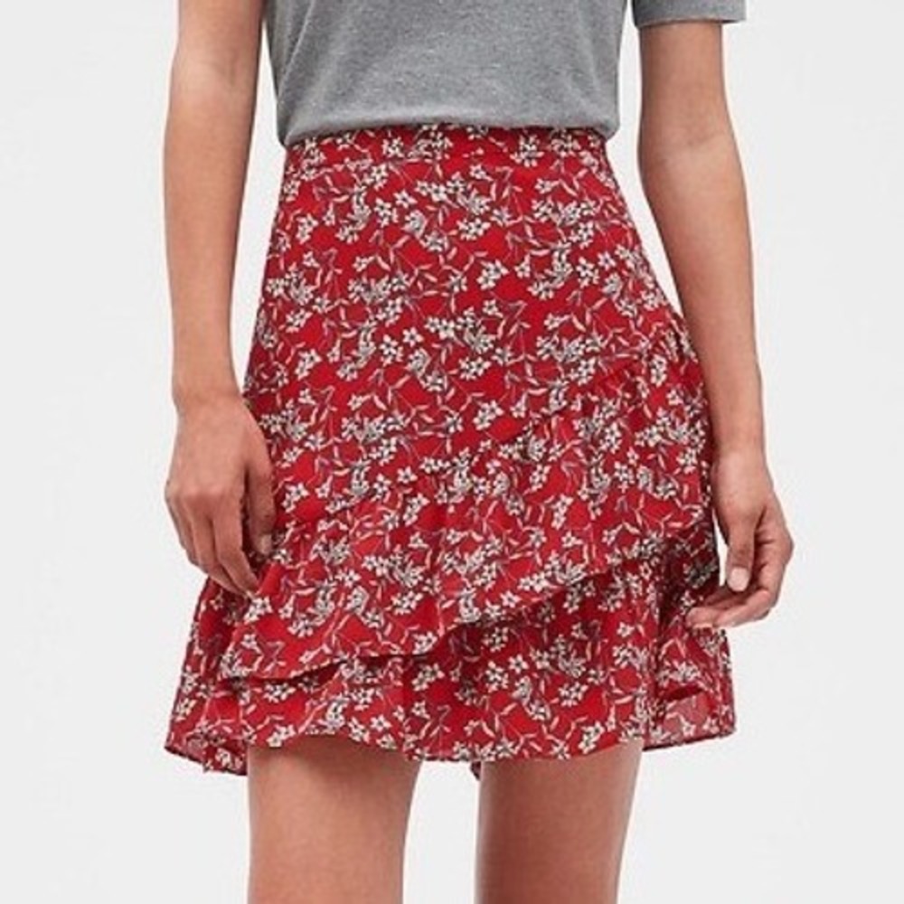 Banana Republic Red Ruffle Floral Mini Skirt Boho Feminine Flowy Size 4